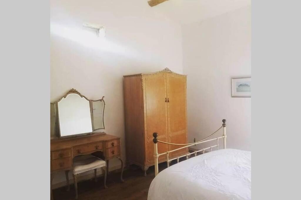 As Seen On A New Life In The Sun - Beautiful 3 Bedroom Cottage With Shared Pool Montboyer エクステリア 写真
