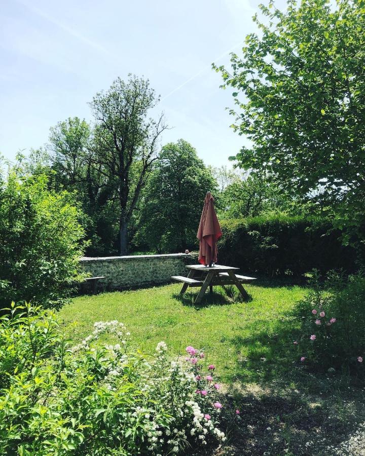 As Seen On A New Life In The Sun - Beautiful 3 Bedroom Cottage With Shared Pool Montboyer エクステリア 写真